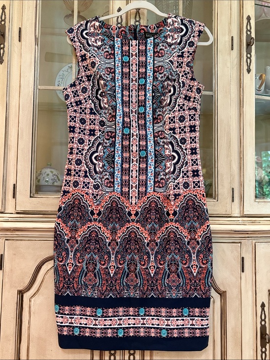 karin stevens Dresses & Skirts - karin stevens Navy, Coral & Light Blue Printed Midi Dress